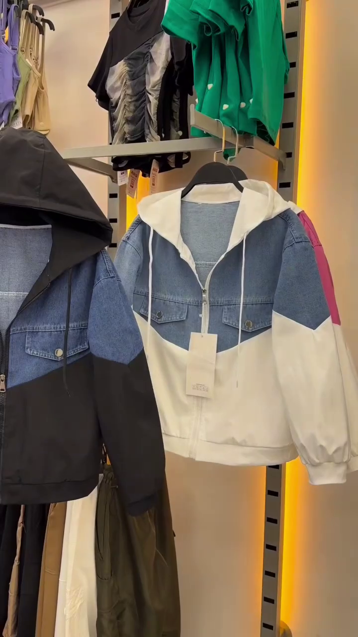 Black Denim Jacket For Women - Image 5