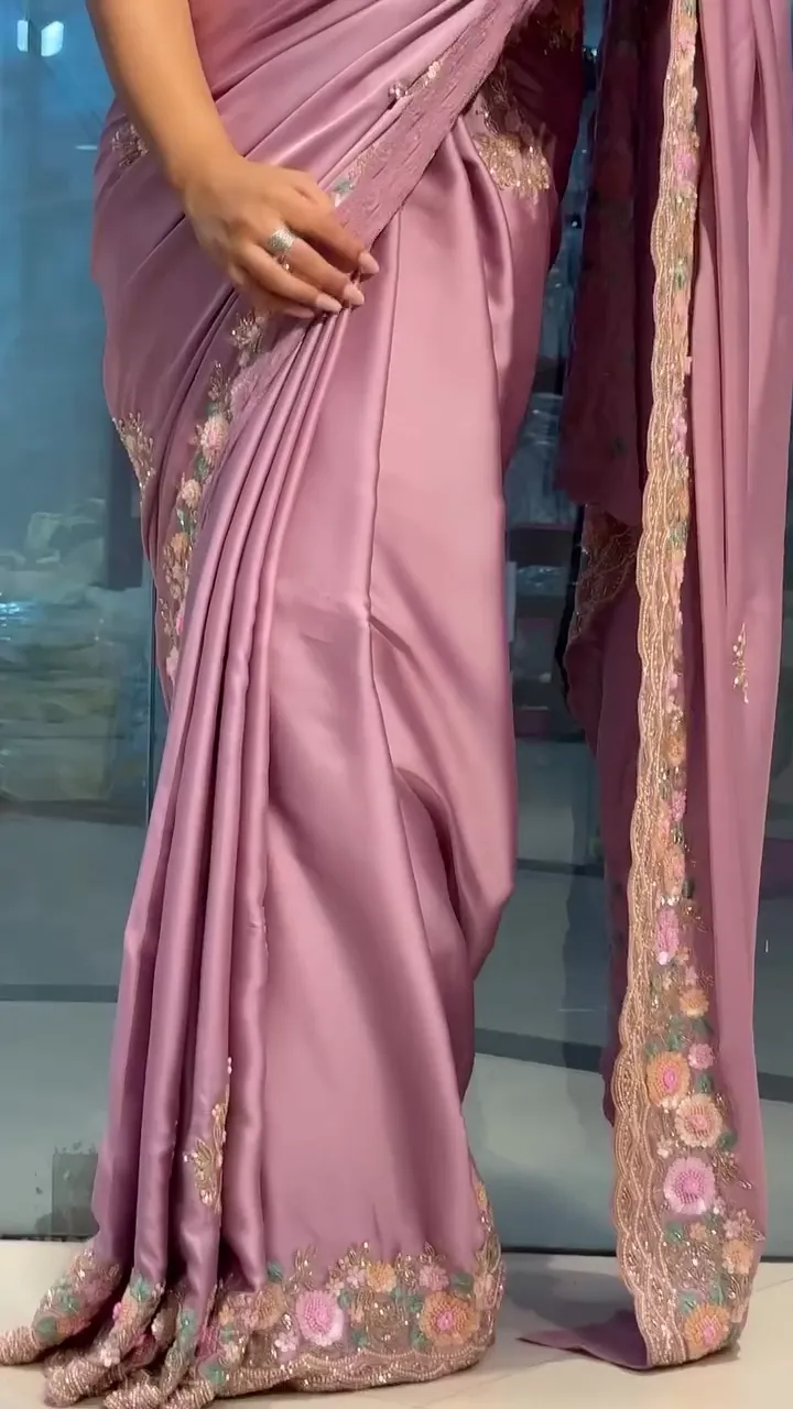 Elegant Blush Pink Embroidered Saree - Image 2