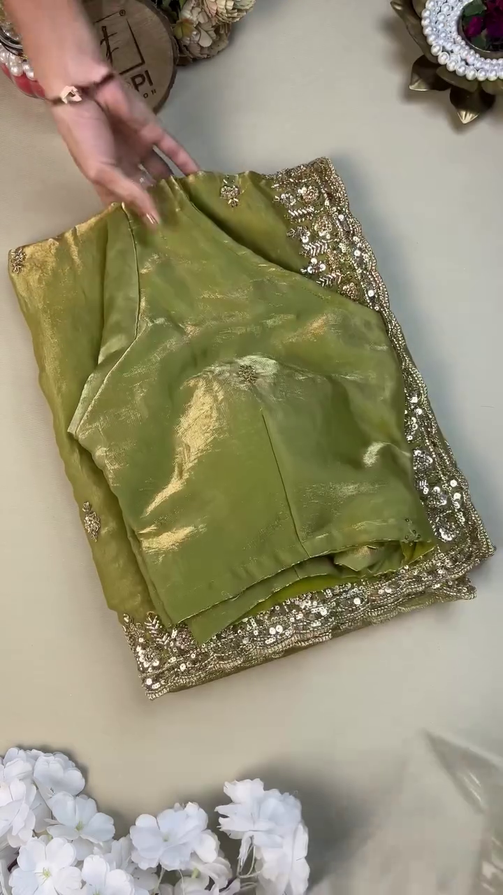 Green Color Organza Heavy Work Party Wear Saree - Image 9